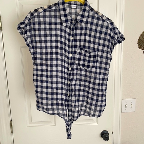 Tops - Old Navy Linen Tie Front Shirt - Medium